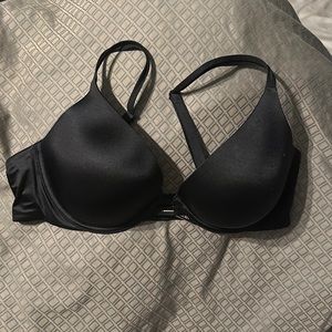 NWOT Victoria’s Secret black bra size 38D